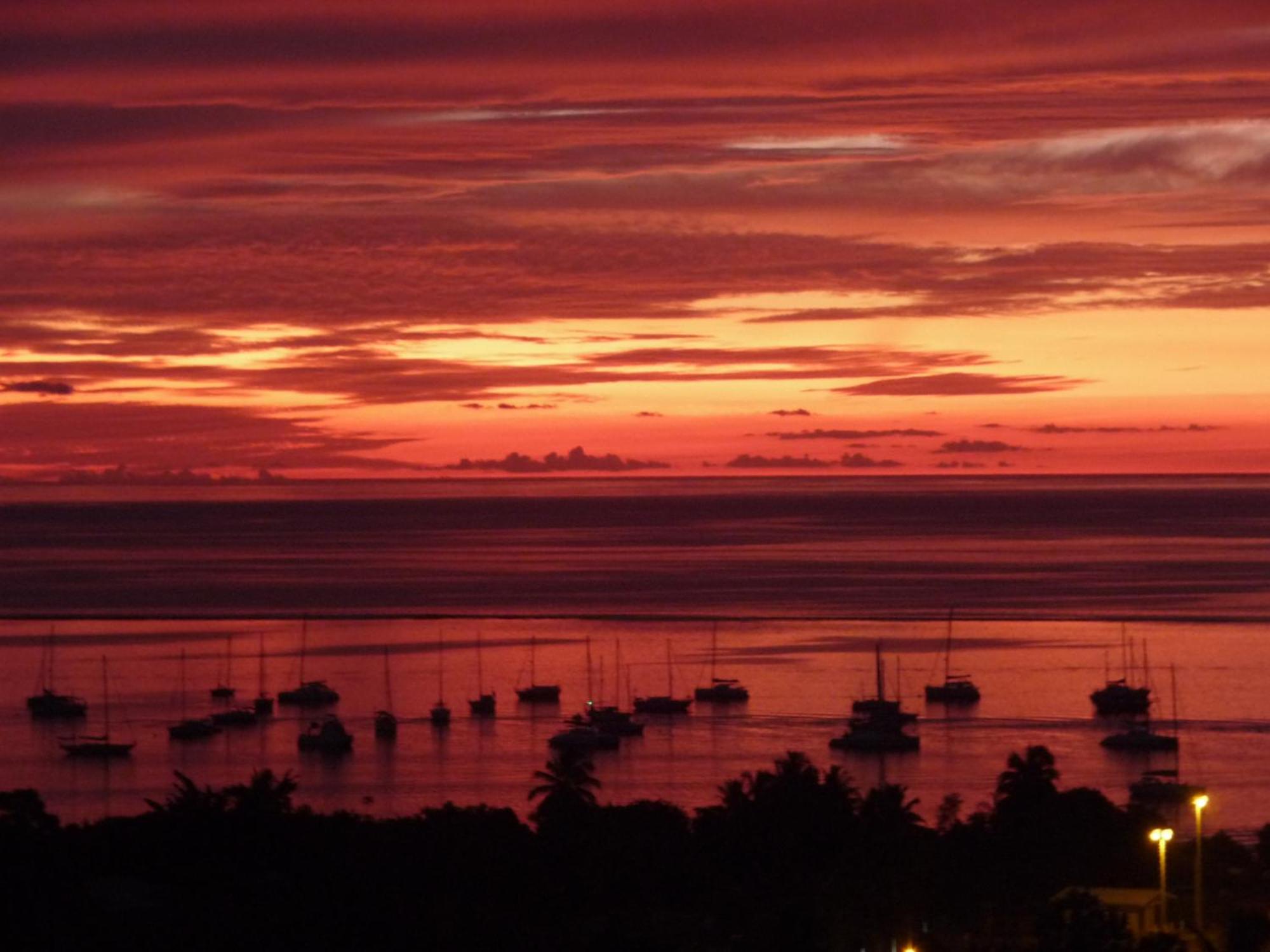 Maeva Sunset View Hotell Punaauia  Exteriör bild